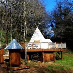 Luksusowy namiot Le Tipi A Marie, Deconnectez- Vous !!! Cambounes